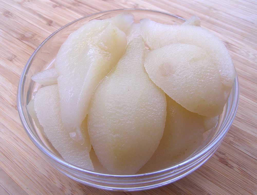 Poached pears in a bowl